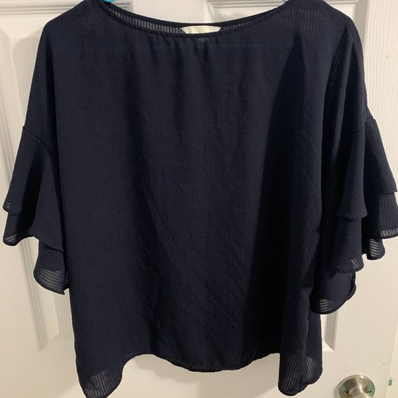 H&M Navy Blouse - Picture 1 of 1